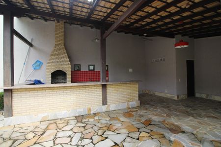 Casa de condomínio à venda com 600m², 6 quartos e 4 vagasChurrasqueira