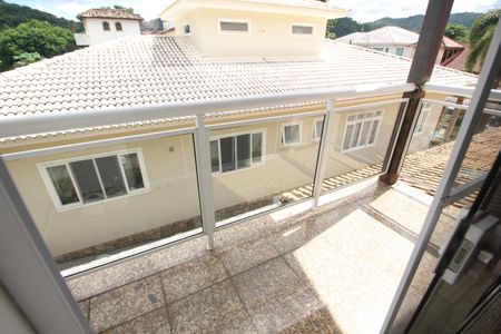 Casa de condomínio à venda com 600m², 6 quartos e 4 vagasQuarto 4 - Varanda