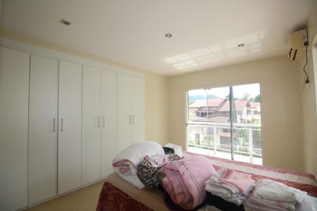 Casa de condomínio à venda com 600m², 6 quartos e 4 vagasQuarto 2