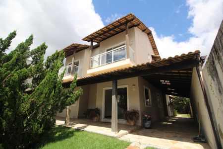 Casa de condomínio à venda com 600m², 6 quartos e 4 vagasFrente