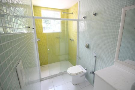 Casa de condomínio à venda com 600m², 6 quartos e 4 vagasQuarto 5 - Suíte