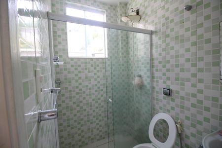 Casa de condomínio à venda com 600m², 6 quartos e 4 vagasBanheiro de Serviço