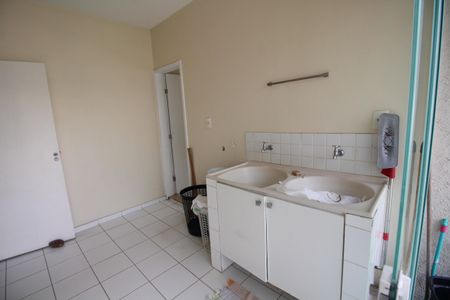 Casa de condomínio à venda com 600m², 6 quartos e 4 vagasÁrea de Serviço