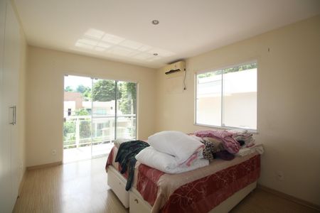 Casa de condomínio à venda com 600m², 6 quartos e 4 vagasQuarto 2
