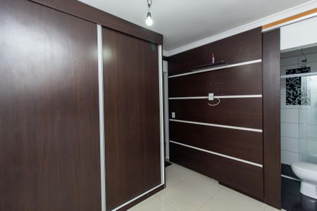 Casa à venda com 250m², 3 quartos e 2 vagasSuíte 1