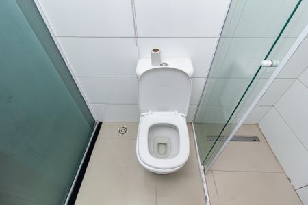 Casa à venda com 250m², 3 quartos e 2 vagasBanheiro da Suíte 2