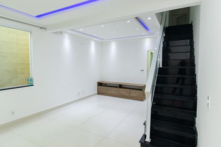 Sala de casa à venda com 3 quartos, 250m² em Cidade Nova São Miguel, São Paulo