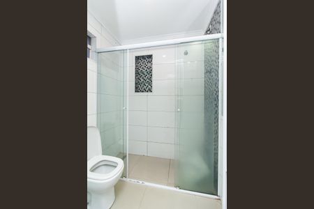 Casa à venda com 250m², 3 quartos e 2 vagasBanheiro da Suíte 2