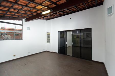 Casa à venda com 250m², 3 quartos e 2 vagasVaranda Suíte 2