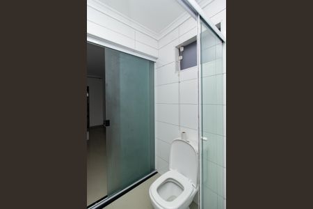 Casa à venda com 250m², 3 quartos e 2 vagasBanheiro da Suíte 2