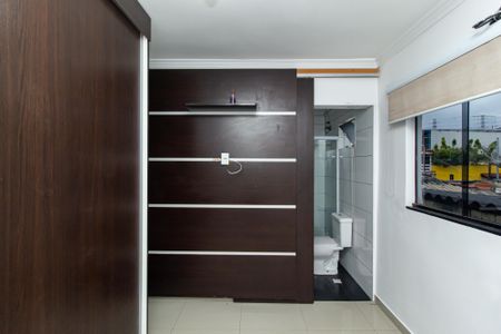 Casa à venda com 250m², 3 quartos e 2 vagasSuíte 1