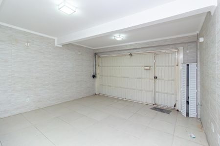 Casa à venda com 250m², 3 quartos e 2 vagasGaragem