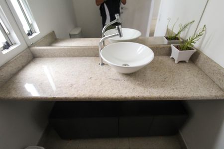 Apartamento para alugar com 55m², 3 quartos e 1 vagaBanheiro