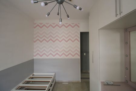 Quarto 1 de apartamento para alugar com 3 quartos, 55m² em Vila Ivone, São Paulo