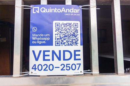 Casa à venda com 196m², 3 quartos e 2 vagas Casa à venda com 196m², 3 quartos e 2 vagasPlaca