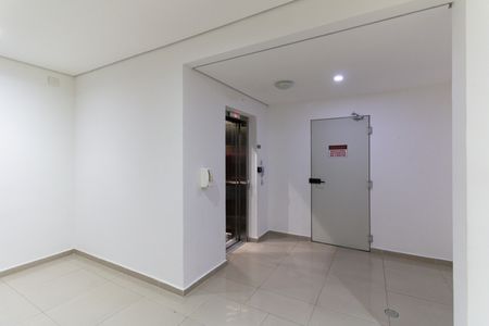 Apartamento para alugar com 56m², 2 quartos e sem vaga Apartamento para alugar com 56m², 2 quartos e sem vagaHall de Entrada