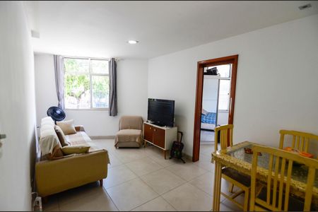 Sala de apartamento para alugar com 1 quarto, 60m² em São Fco Xavier, Rio de Janeiro
