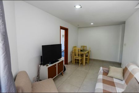 Apartamento para alugar com 60m², 1 quarto e 1 vagaSala