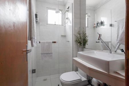 Apartamento à venda com 100m², 2 quartos e 1 vagaBanheiro social 