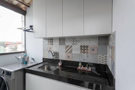 Apartamento à venda com 100m², 2 quartos e 1 vagaÁrea de serviço