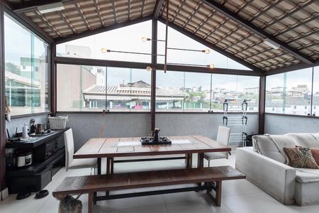 Apartamento à venda com 100m², 2 quartos e 1 vagaCobertura