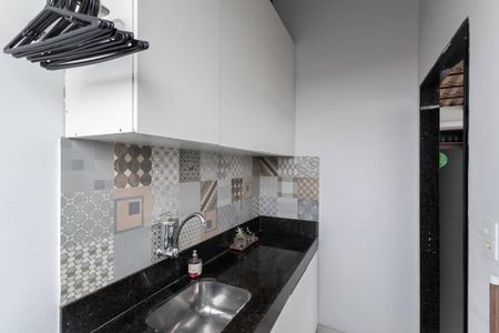 Apartamento à venda com 100m², 2 quartos e 1 vagaÁrea de serviço