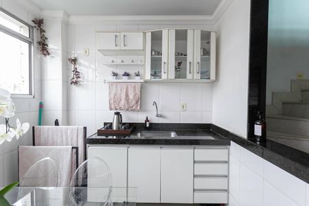 Apartamento à venda com 100m², 2 quartos e 1 vagaCozinha