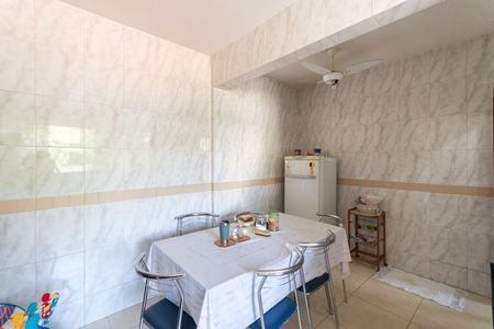 Casa à venda com 251m², 3 quartos e 4 vagasCozinha