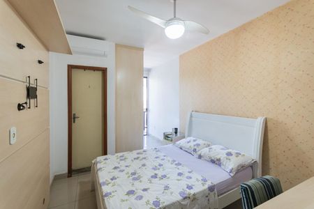 Casa à venda com 251m², 3 quartos e 4 vagasSuíte 2