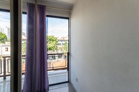 Casa à venda com 251m², 3 quartos e 4 vagasSuíte 2