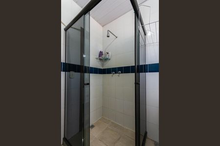 Casa à venda com 251m², 3 quartos e 4 vagasBanheiro Suíte 2