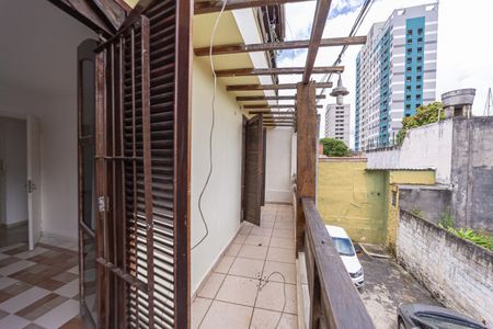 Casa para alugar com 110m², 2 quartos e sem vagaVaranda