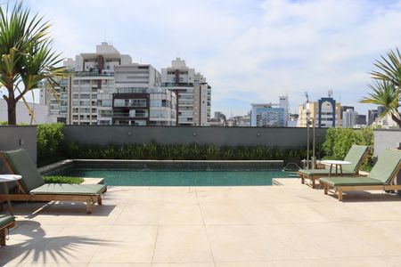 Studio para alugar com 28m², 1 quarto e sem vagaPiscina