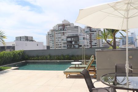 Studio para alugar com 28m², 1 quarto e sem vagaPiscina