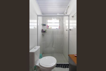 Casa à venda com 130m², 2 quartos e 1 vaga Casa à venda com 130m², 2 quartos e 1 vagaBanheiro