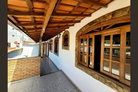 Casa à venda com 90m², 3 quartos e 2 vagasFoto 01