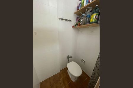 Apartamento para alugar com 94m², 3 quartos e sem vagaBanheiro