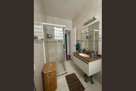 Apartamento para alugar com 94m², 3 quartos e sem vagaBanheiro