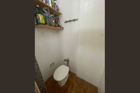 Apartamento para alugar com 94m², 3 quartos e sem vagaBanheiro