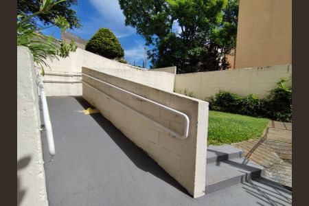 Apartamento para alugar com 66m², 2 quartos e 1 vagaRampa acesso 