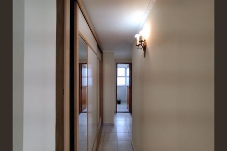 Apartamento para alugar com 66m², 2 quartos e 1 vagaCorredor 