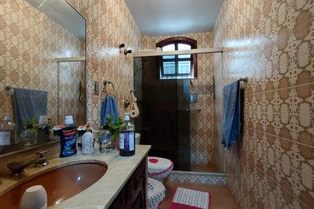 Casa de condomínio à venda com 220m², 3 quartos e 5 vagas Casa de condomínio à venda com 220m², 3 quartos e 5 vagasBanheiro Social