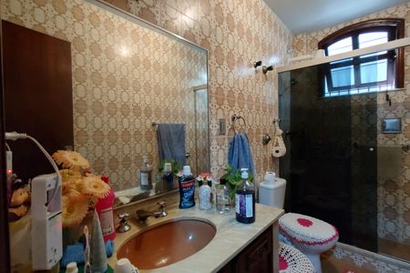 Casa de condomínio à venda com 220m², 3 quartos e 5 vagas Casa de condomínio à venda com 220m², 3 quartos e 5 vagasBanheiro Social