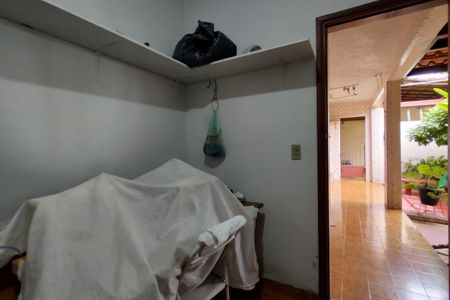 Casa de condomínio à venda com 220m², 3 quartos e 5 vagas Casa de condomínio à venda com 220m², 3 quartos e 5 vagasQuarto de Serviço