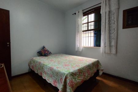 Casa de condomínio à venda com 220m², 3 quartos e 5 vagas Casa de condomínio à venda com 220m², 3 quartos e 5 vagasQuarto 1