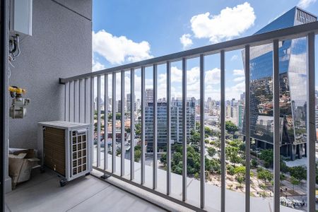 Studio para alugar com 27m², 1 quarto e sem vaga Studio para alugar com 27m², 1 quarto e sem vagaStudio - Varanda