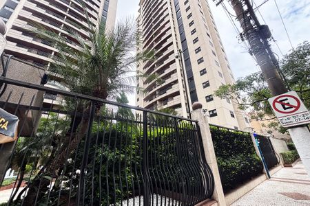 Apartamento para alugar com 156m², 4 quartos e 3 vagasfachada do predio