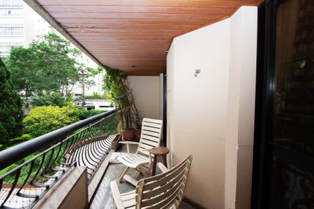 varanda Sala de estar de apartamento à venda com 4 quartos, 156m² em Jardim Paulista, São Paulo