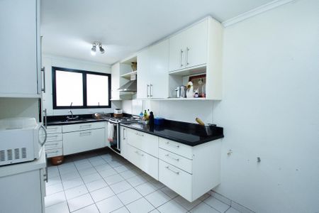 Apartamento para alugar com 156m², 4 quartos e 3 vagascozinha