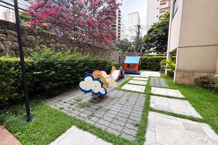 Apartamento para alugar com 156m², 4 quartos e 3 vagasPlayground